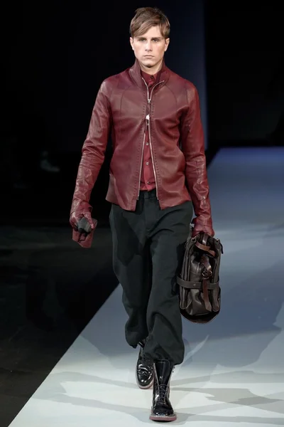 Look 64